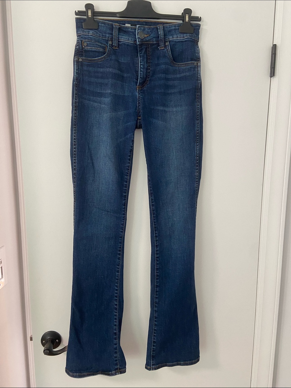 Kut from the Kloth Natalie Fab Ab Bootcut Jeans - Picture 3 of 13